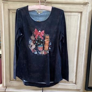 One World Christmas top sz M black NWT